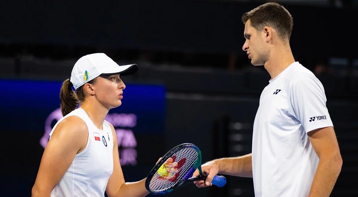 World Tennis League 2023: kłopoty "polskiej" drużyny. Porażki Świątek i Hurkacza