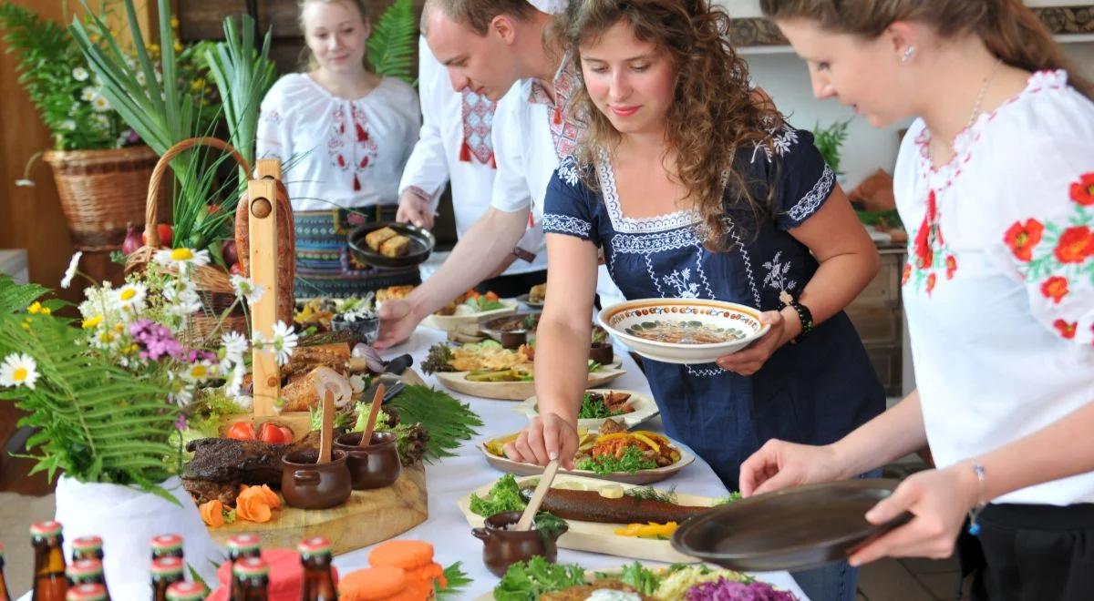 Nie tylko pierogi. Obcokrajowcy cenią w Polsce także spokój życia i przywiązanie do rodziny