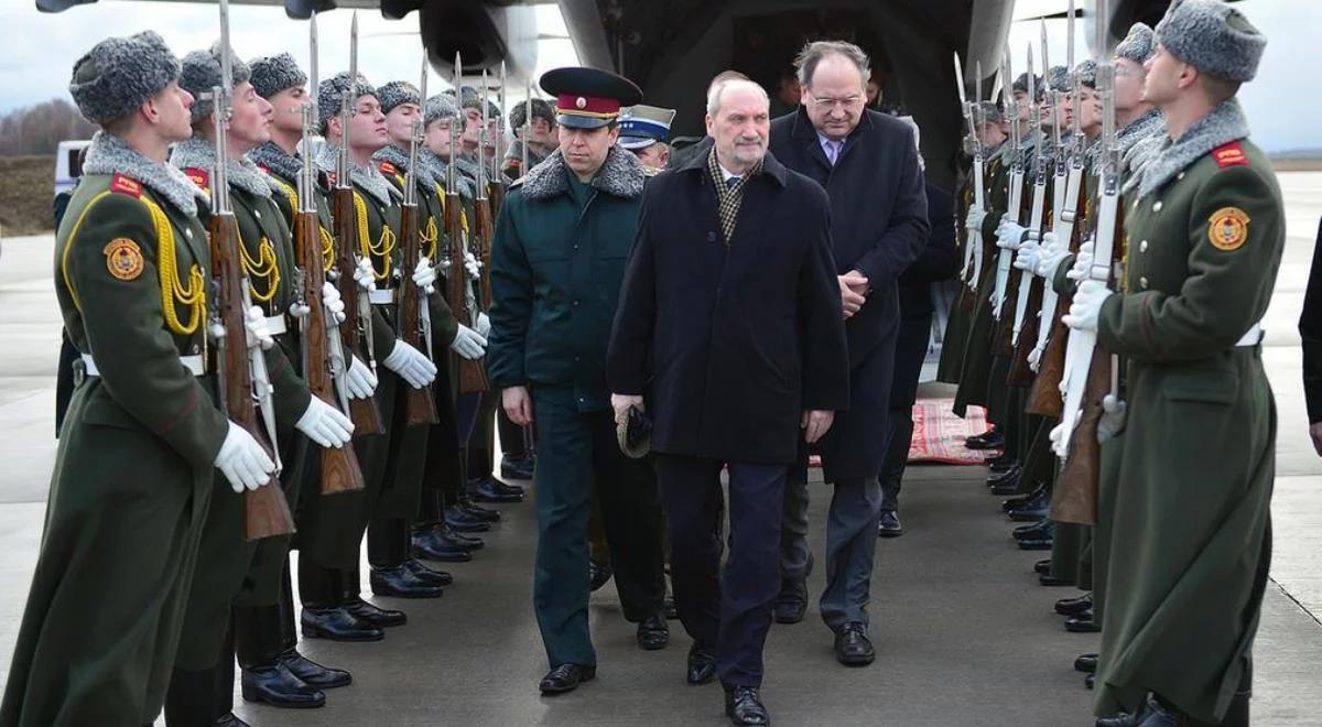 Szef MON w Kijowie.  Wspólne oświadczenie Ukrainy, Polski i państw bałtyckich