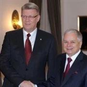 Dbał o słabych. Odbierze doktorat honoris causa 