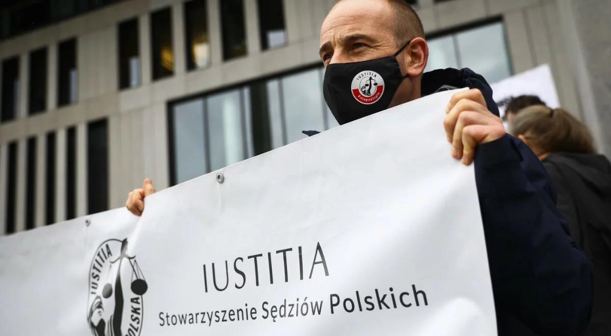 Szokujące zachowanie sędziów. Media: "Iustitia" opublikowała wrażliwe dane