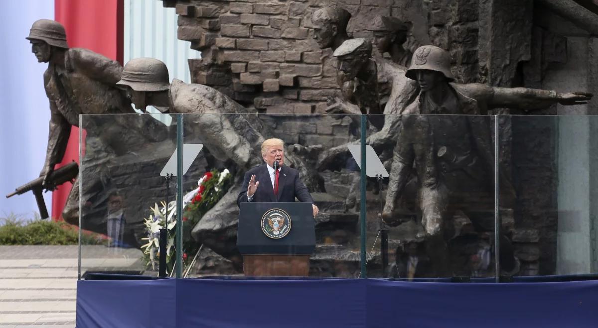 Słowa, które zapamiętamy po pierwszym roku prezydentury Donalda Trumpa