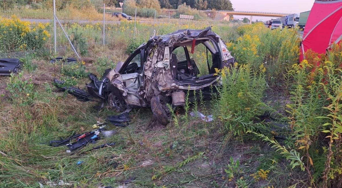 Wypadek pod Garwolinem. Ciężarówka wjechała w tył samochodu, nie żyją dwie osoby
