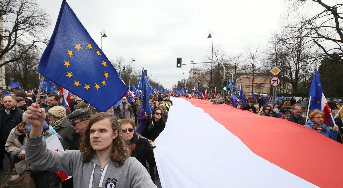 Manifestacje poparcia dla UE w całej Polsce