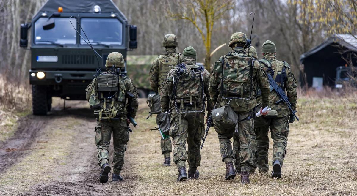 "Niedobory personelu i sprzętu". Stan polskiej armii wobec rosyjskiego zagrożenia