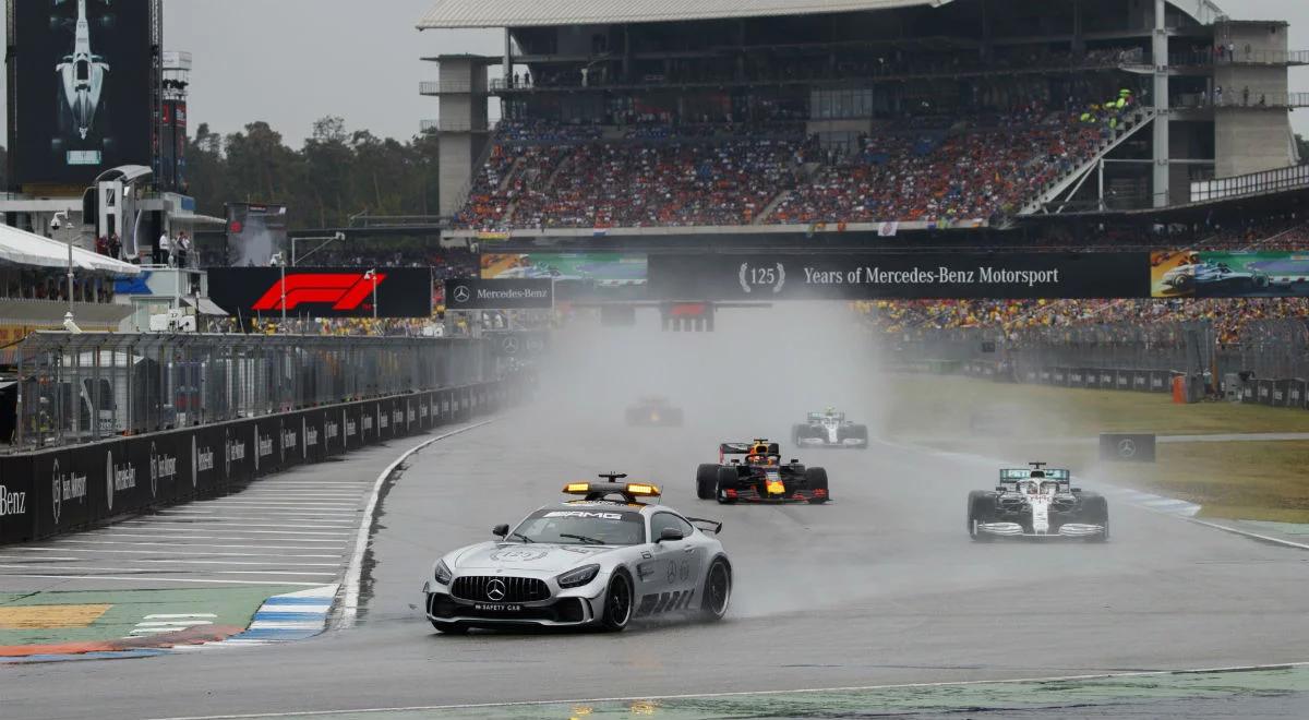 F1: deszczowe zwycięstwo Verstappena, dramat Mercedesa w Niemczech. Kubica zapunktował