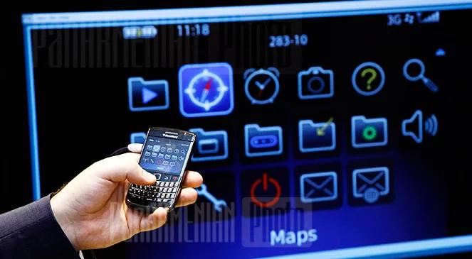Nowoczesna technologia szpieguje ludzi