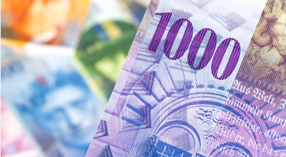 Jakubiak: przewalutowanie kredytów frankowych najbardziej korzystne