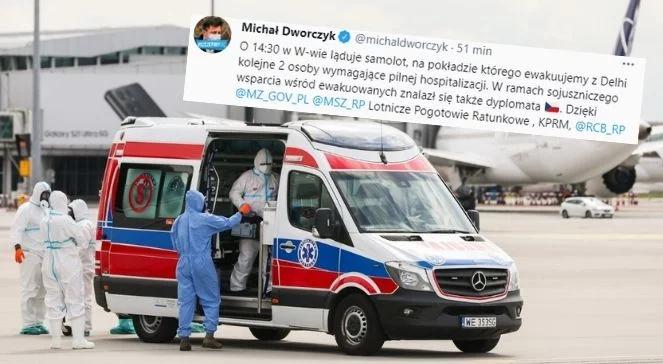 Szef KPRM: w Warszawie wyląduje z samolot z dwoma osobami z Indii. Potrzebują pomocy medycznej