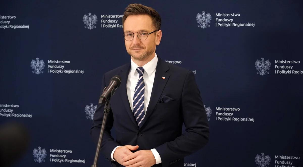 Konferencja prasowa ministra Budy. Tematem propozycje PO i wynikające z nich wyższe raty kredytów