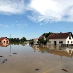 Caritas Polska apeluje o pomoc dla powodzian na Bałkanach