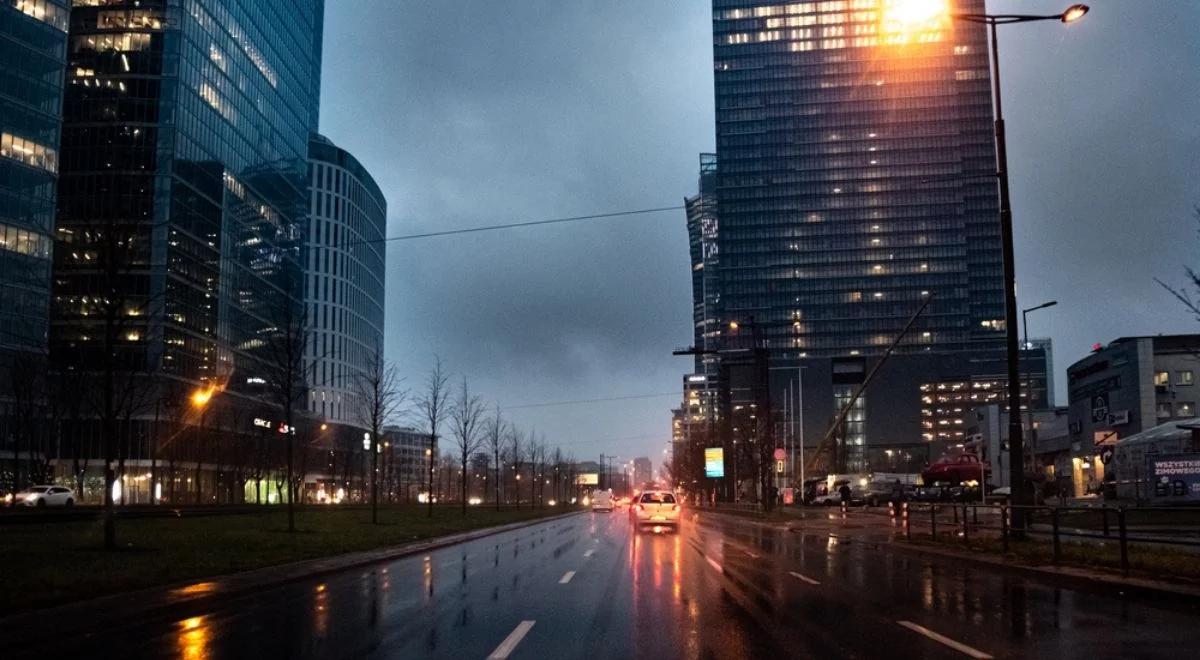 Chmury i opady. IMGW podał prognozę na weekend