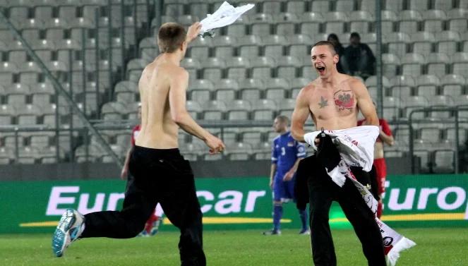 Polska - Liechtenstein. Prokuratura zajęła się kibicami, którzy wbiegli na murawę