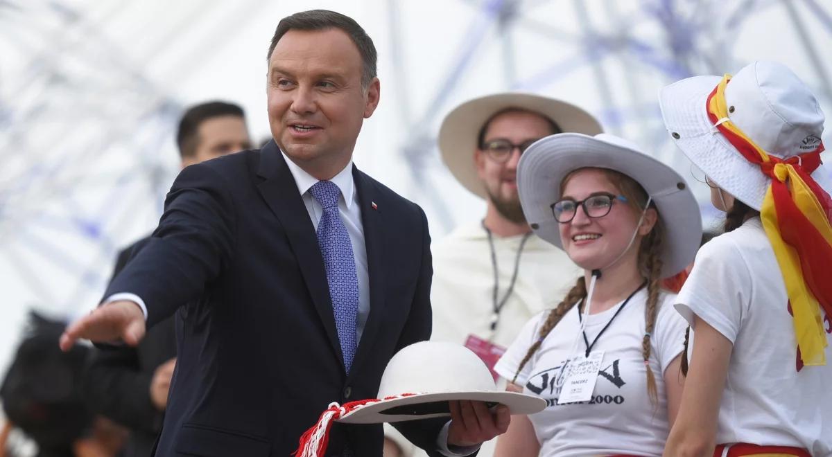 Prezydent do młodych na Lednicy: eksponujcie biało-czerwone barwy 