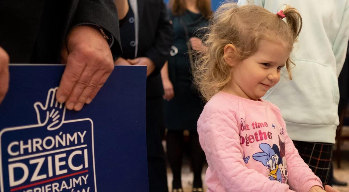 Obywatelski projekt ustawy "Chrońmy dzieci". Wyjaśniamy, co zawiera i gdzie złożyć podpis