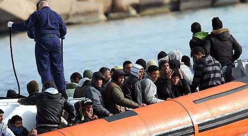Włochy: koniec z falą nielegalnych imigrantów z Tunezji. "Zakręciliśmy kran"