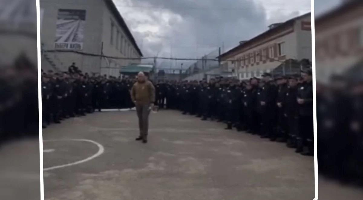 "Kucharz Putina" rekrutuje więźniów na wojnę na Ukrainie. Osobiście przyjeżdża do kolonii karnych