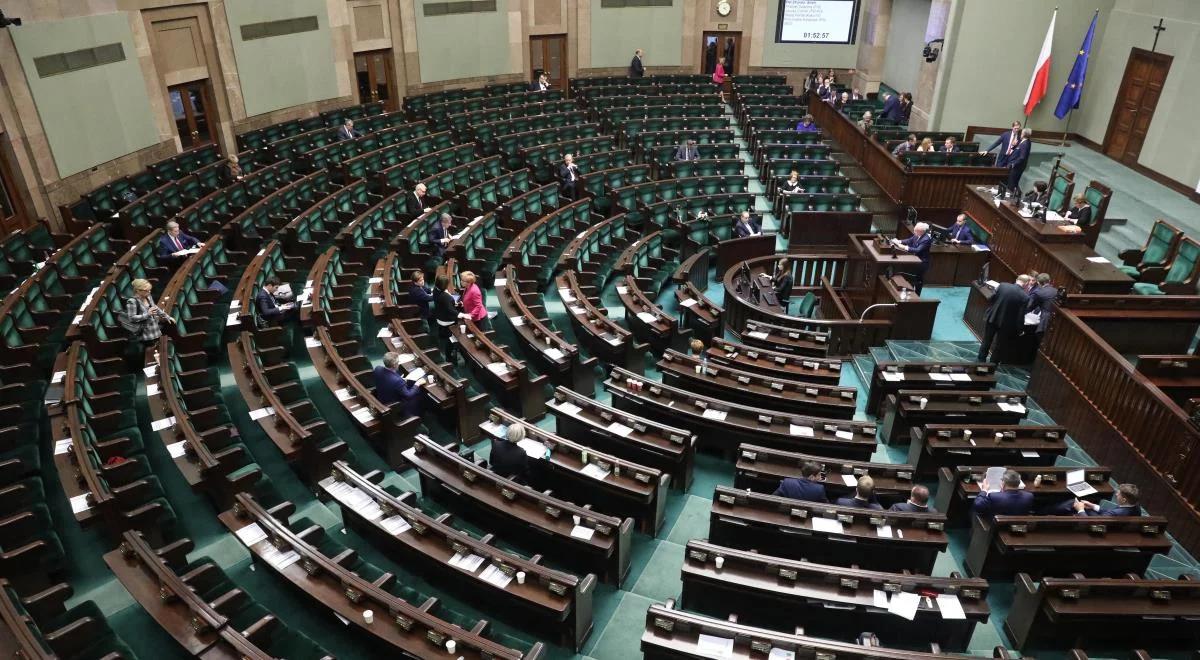 Będzie dodatkowe posiedzenie Sejmu w grudniu? Decyzja w piątek