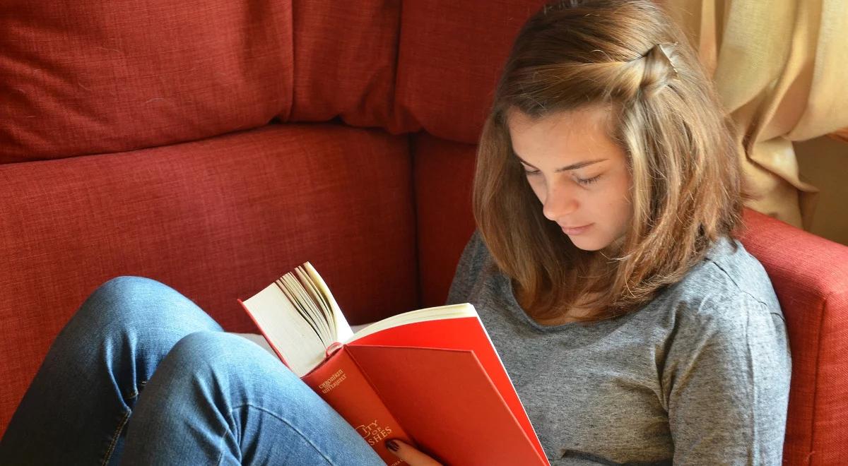 Pokój dla studenta: żak już nie walczy o miejsce w akademiku. Wynajem mieszkania może być tańszy od akademika
