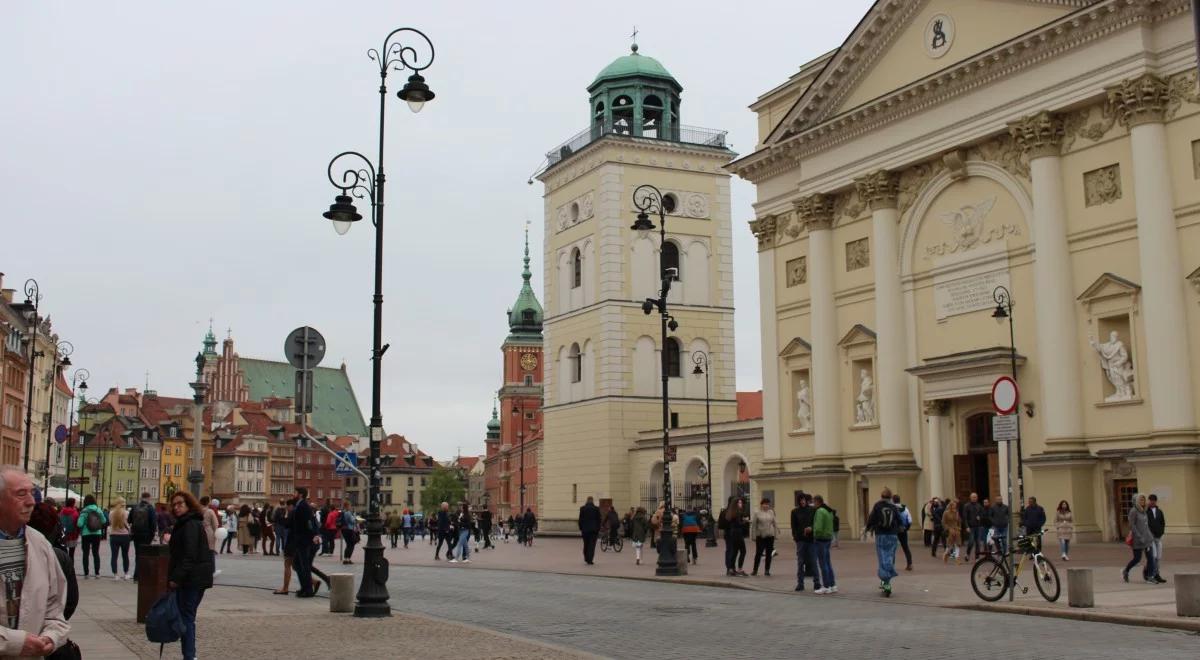 Pandemia koronawirusa a praktyki religijne. Jak się modlić w czasach zarazy?