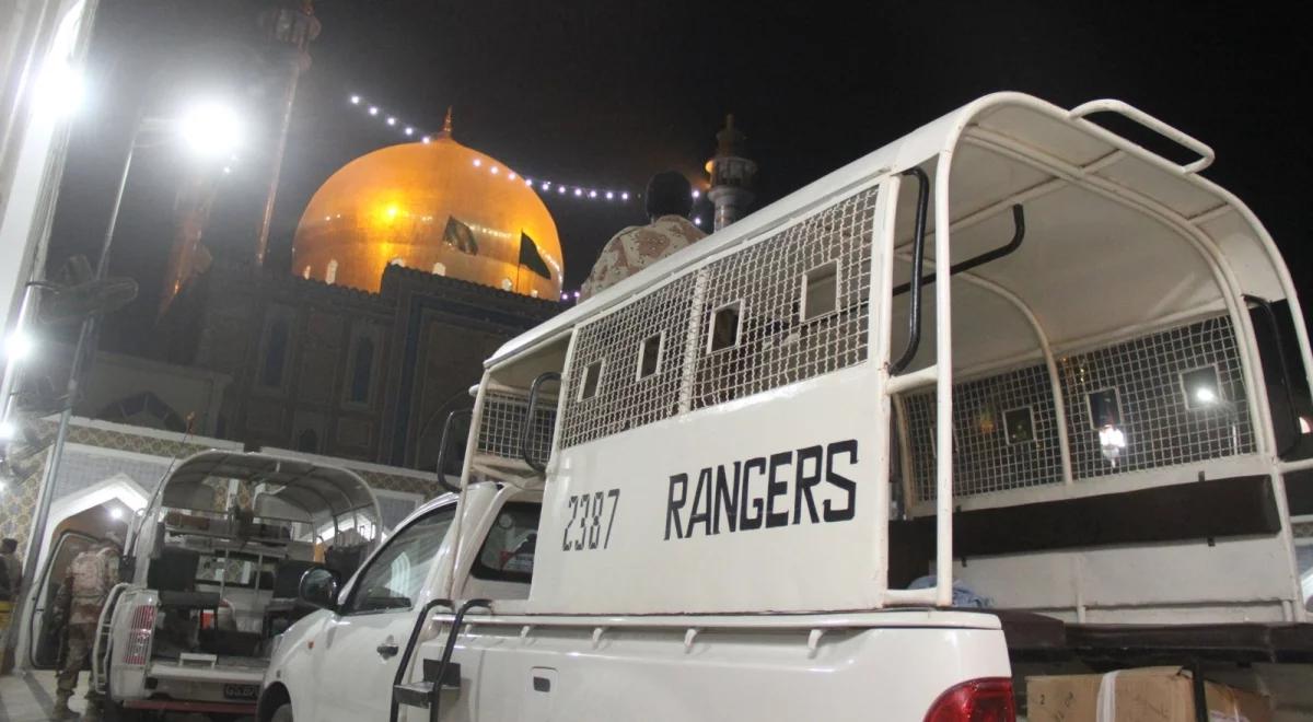 Pakistan: 72 ofiary śmiertelne zamachu w świątyni. Do ataku przyznało się Państwo Islamskie