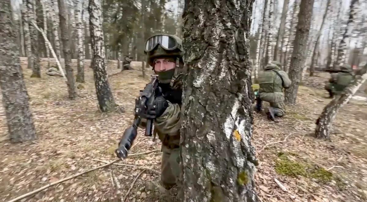"Poborowi podlegają 17-latkowie". Rzeczniczka praw człowieka alarmuje o łamaniu konwencji genewskiej