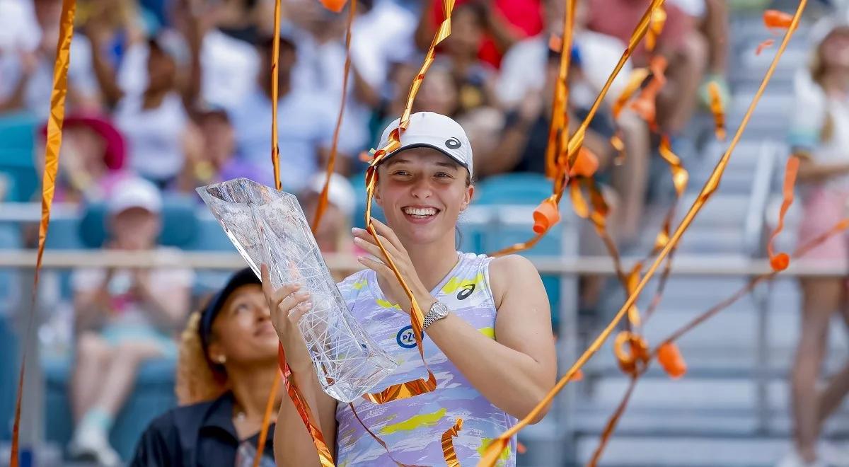Naomi Osaka - Iga Świątek. Nokaut w finale Miami Open. Najlepsza tenisistka świata z kolejnym tytułem