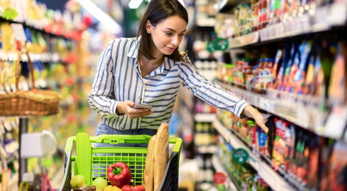 Polacy nadal bojkotują Rosję. Większość z nas unika kupowania produktów z tego kraju
