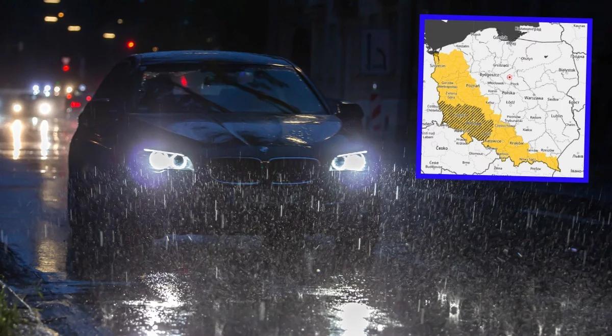 Uwaga kierowcy! Mroźna noc z opadami śniegu i marznącymi mgłami. Ślisko na drogach