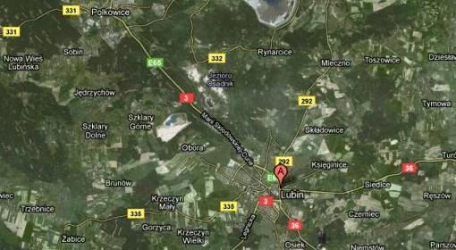 Karambol ośmiu samochodów na drodze numer 3. Trasa zablokowana