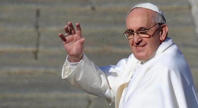 Papież Franciszek dostał tablet. "Nazwaliśmy go iPapad"
