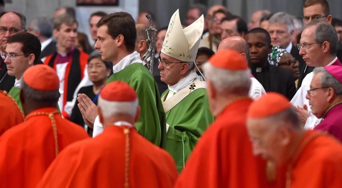 Papież Franciszek na zakończenie synodu: dzisiaj jest czas miłosierdzia