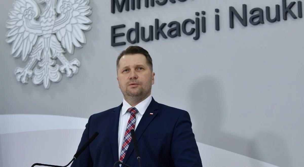 Przemysław Czarnek: obowiązujące w ferie zakazy mają chronić przed umieraniem