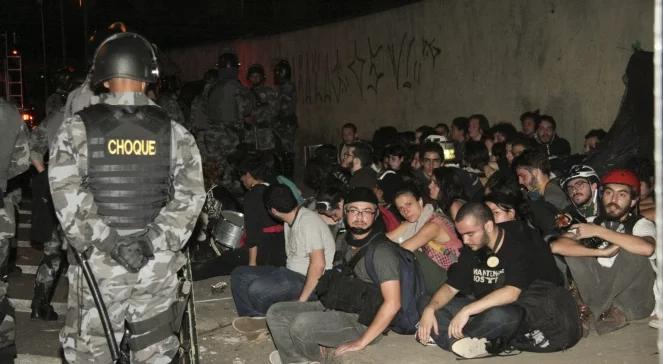 Brazylia: anarchiści pobili policjanta i zabrali mu broń