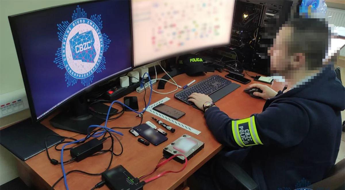 Warszawa: praski ratusz zawiesi urzędnika. Podejrzenia o posiadanie pornografii dziecięcej