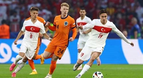 Mecz Holandii z Turcją jest os...