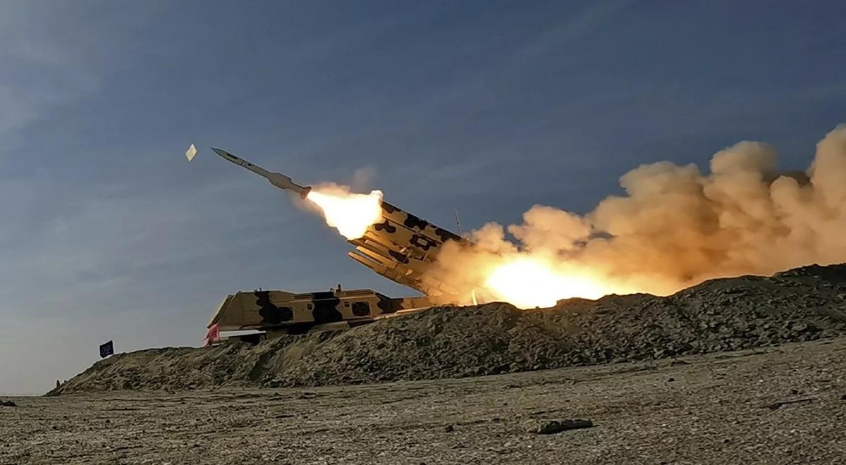 Atak Iranu na bazę USA w Katarze. Ekspert: skalkulowana odpowiedź 
