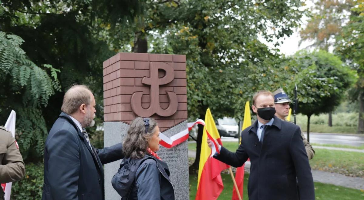 Na warszawskich Bielanach odsłonięto pomnik, który ma upamiętniać cywilne ofiary Powstania Warszawskiego