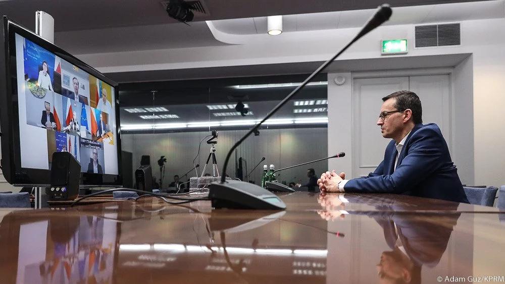 Telekonferencja premiera z ministrami. Tematem sytuacja epidemiologiczna