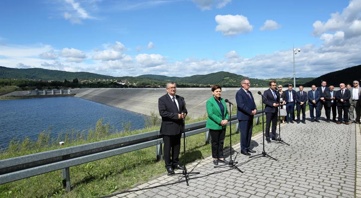 Premier Beata Szydło na otwarciu zbiornika Świnna-Poręba. Ma chronić Kraków przed powodzią