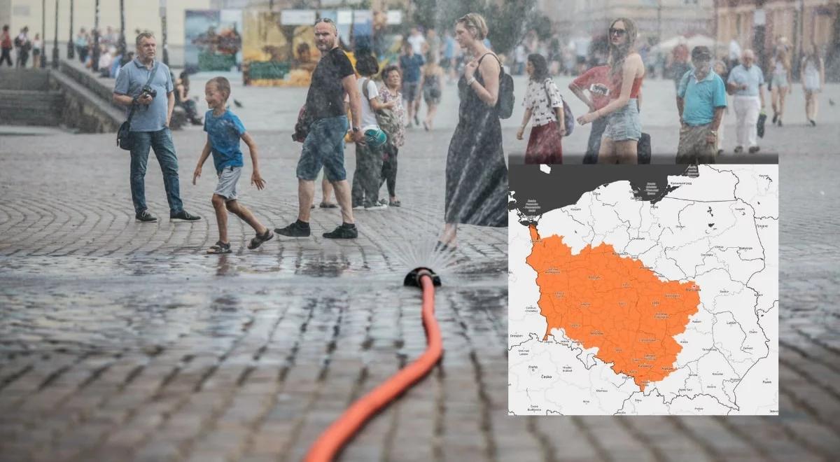 Nadchodzi fala upałów. RCB ostrzega przez niebezpieczną pogodą, alerty IMGW