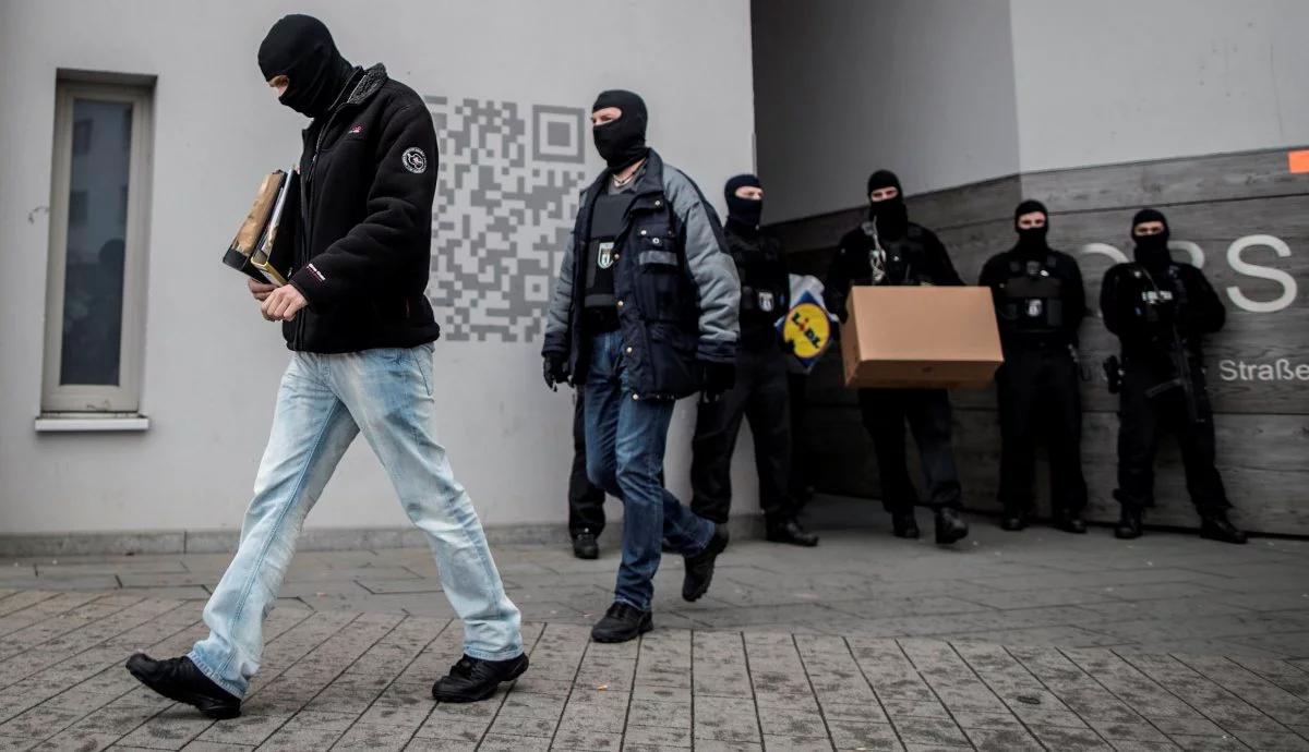 Niemcy walczą z terroryzmem. Skazany sympatyk IS, zamknięty meczet w Berlinie