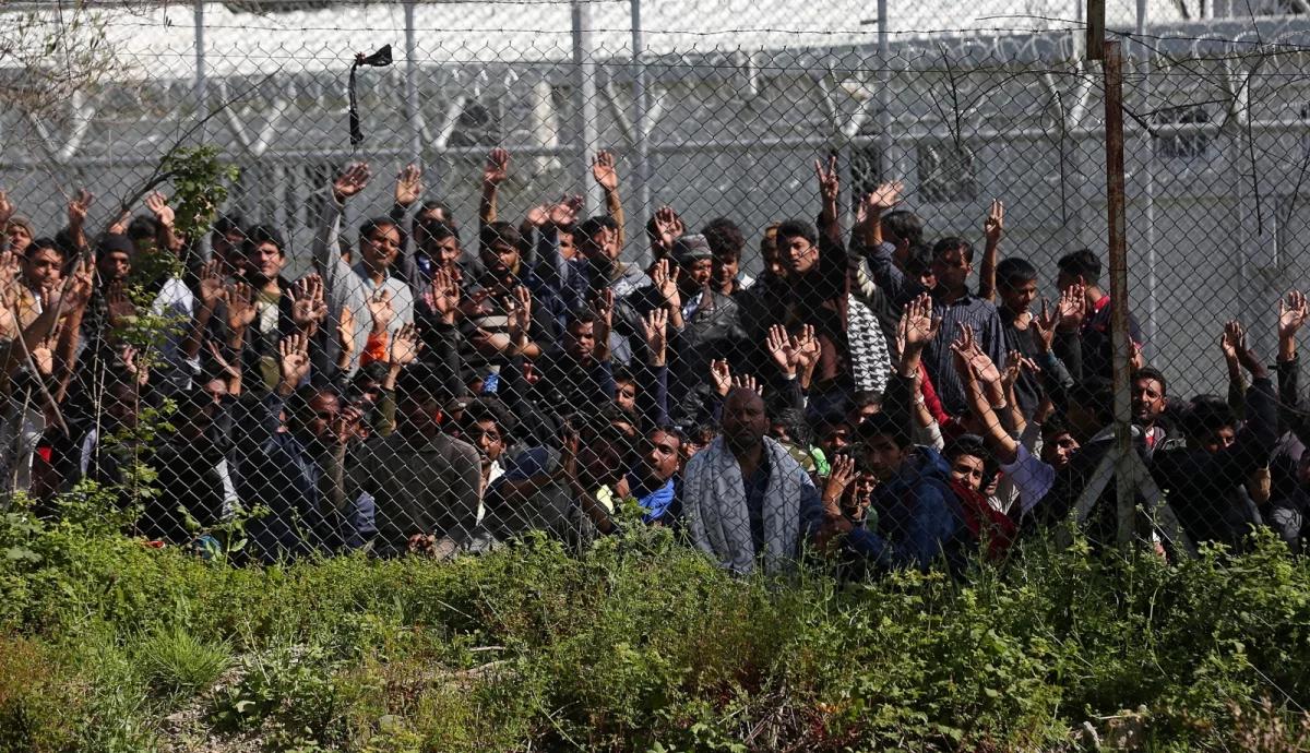 Migranci na Lesbos nie chcą do Turcji. "Zabijcie nas, jeśli chcecie"
