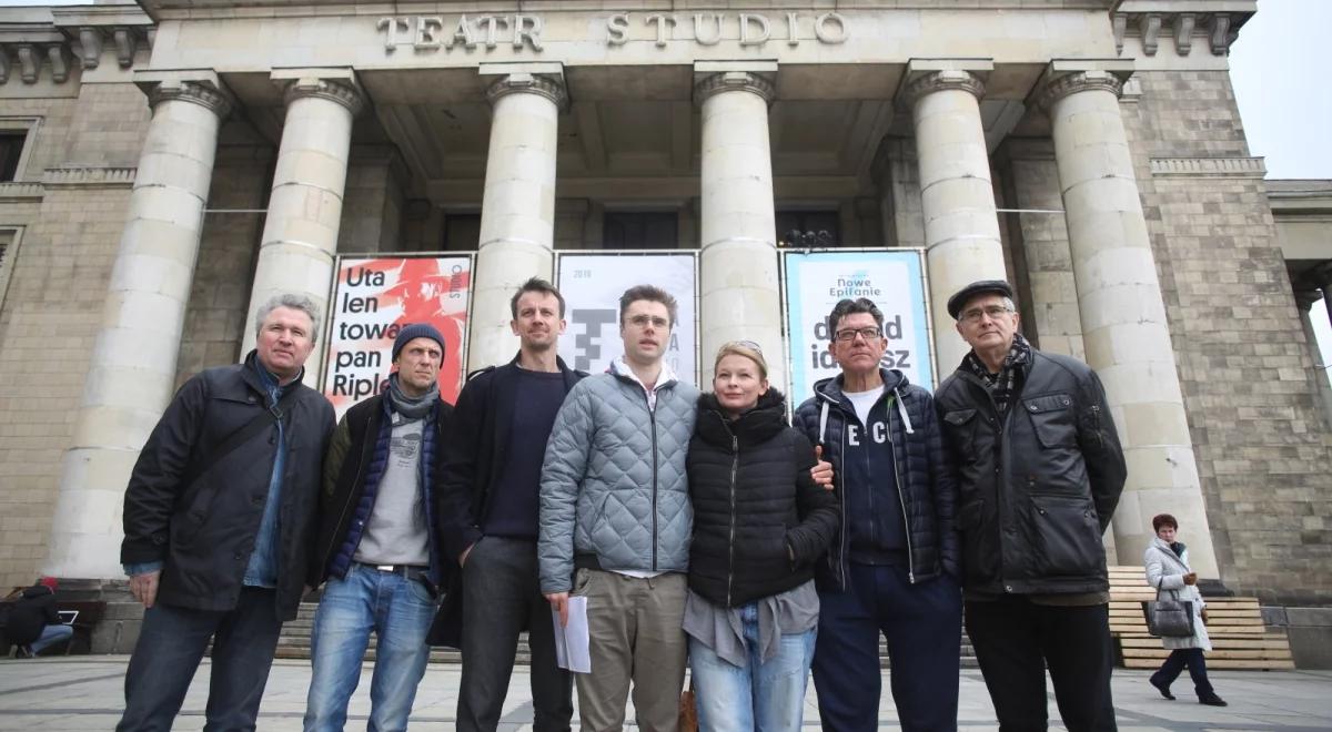 Warszawa: aktorzy protestowali przed Teatrem Studio