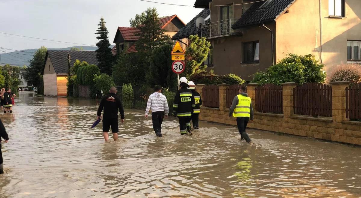 "Takiej nawałnicy nie pamiętają najstarsi mieszkańcy". Duże straty po burzy w rejonie Wadowic