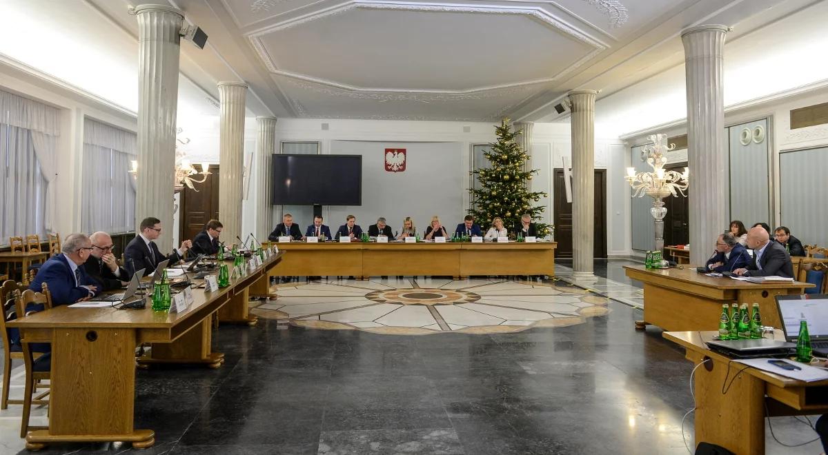 Afera Amber Gold. Trwa przesłuchanie sędziów i kuratora