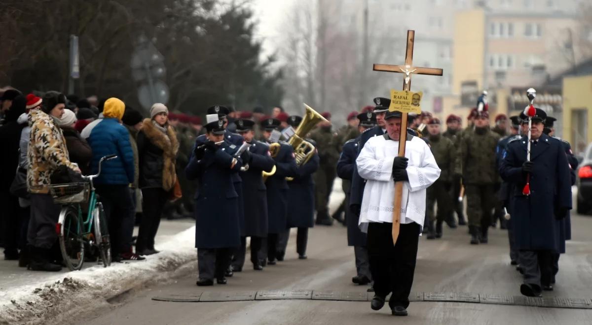 W Tomaszowie Mazowieckim pożegnano posła Rafała Wójcikowskiego. "Bezkompromisowo walczył o Polskę"