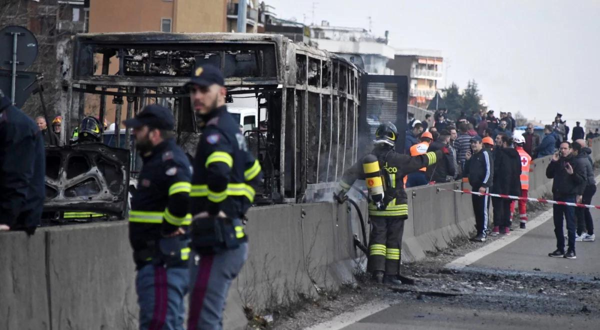 Włochy: kierowca porwał autobus z dziećmi i go podpalił; wiele osób w szpitalu