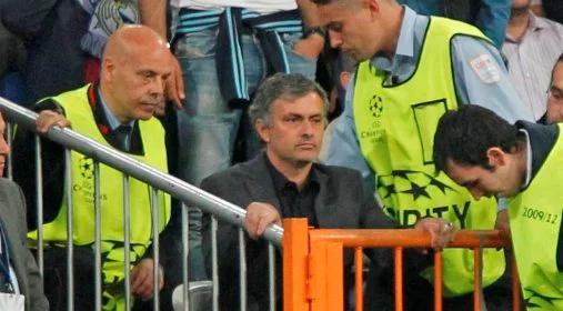 Mourinho w prywatnej loży na Camp Nou 