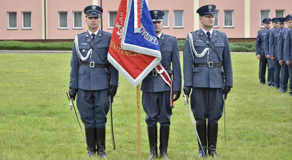 Służba Więzienna będzie wystawiać asysty honorowe. To polecenie resortu sprawiedliwości 